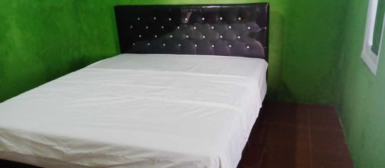 Express O 91843 Bbs Villa Ciater Bandung Ngoại thất bức ảnh